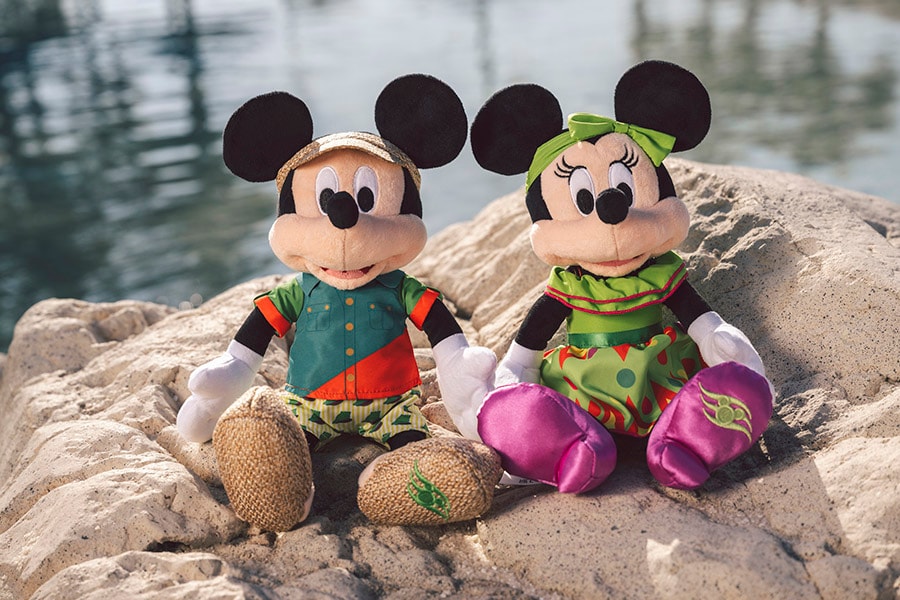 Disney Cruise Line Disney Lookout Cay at Lighthouse Point Mickey and Minnie Plush