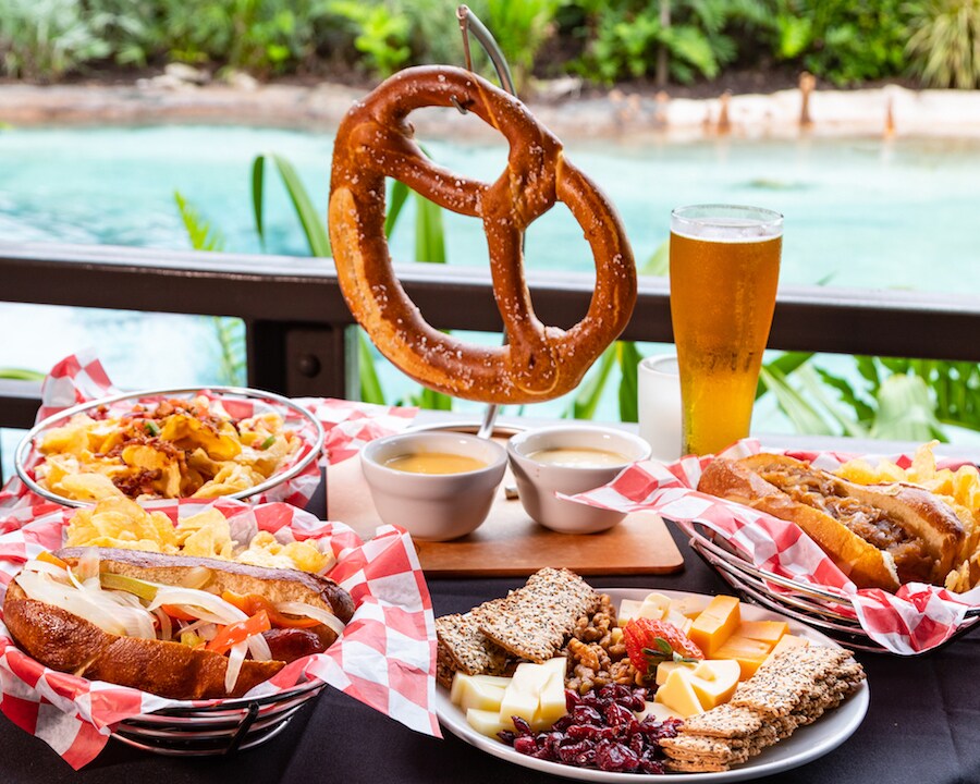 Canta Bajo las Estrellas en la Noche de Karaoke en Stars Bar en