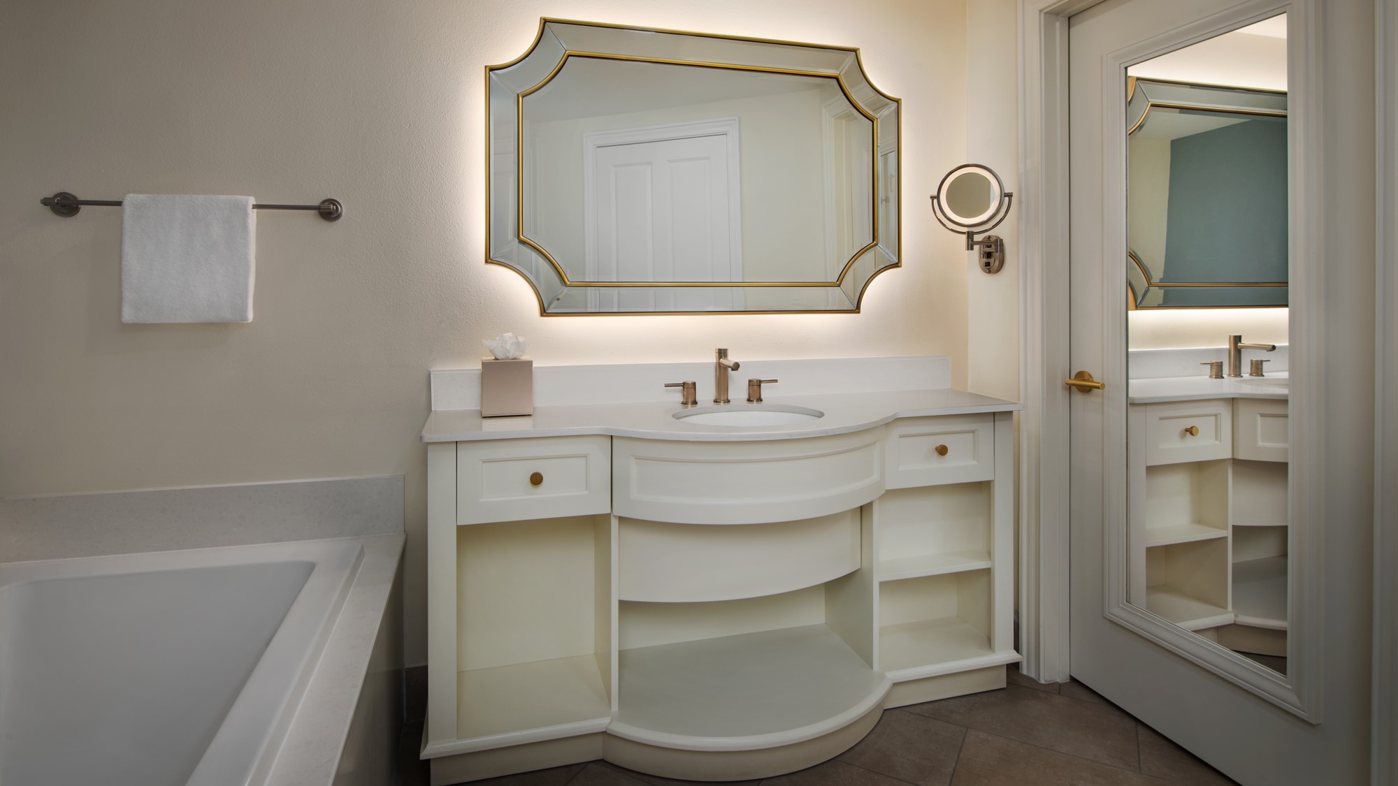 Disney's Saratoga Springs Resort & Spa
