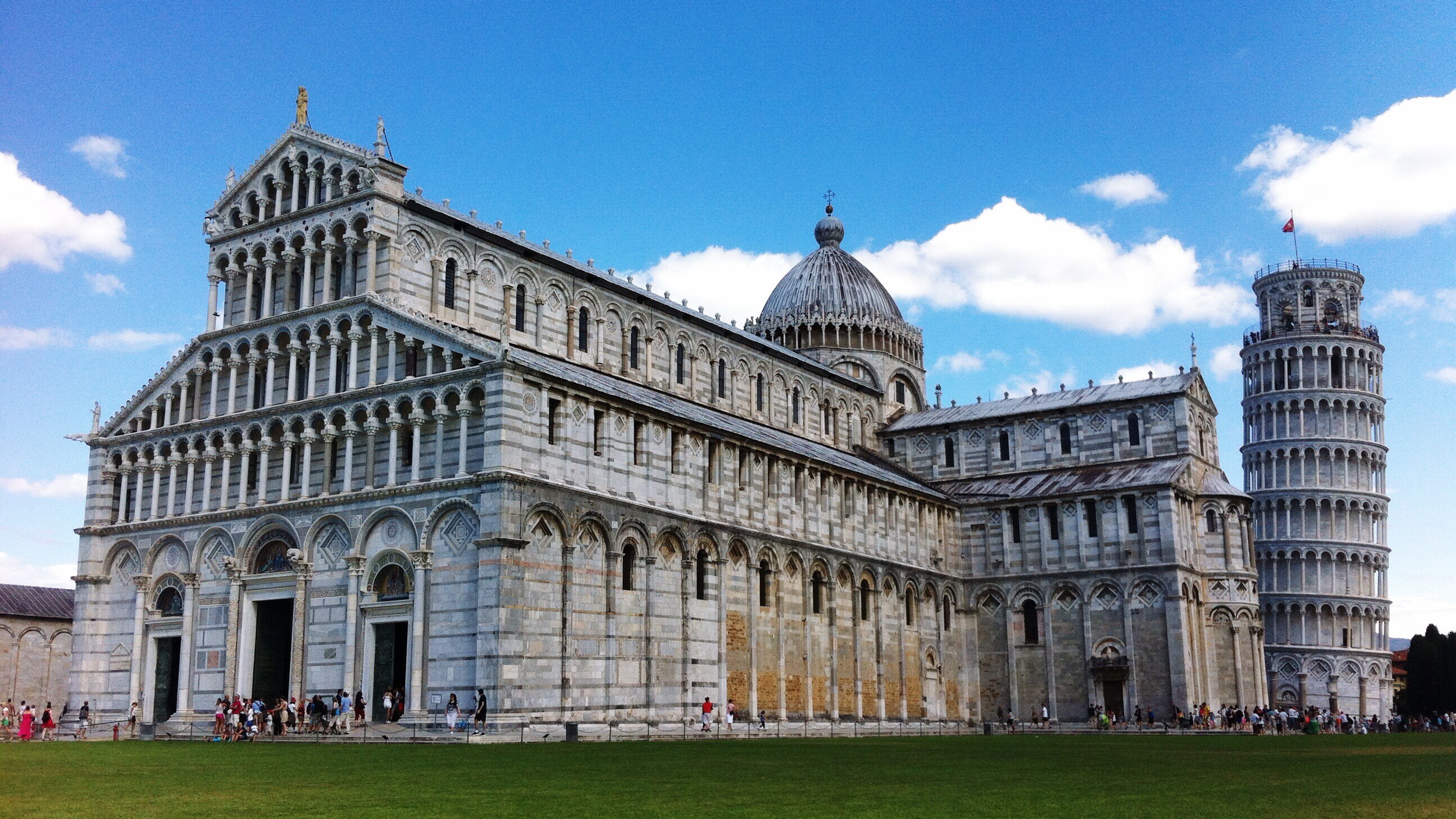 Exterior view of the Pisa Cathedral and the Leaning Tower