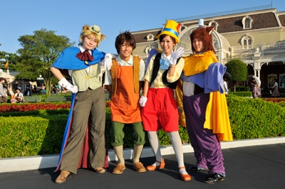 Tokyo Disneyland Guests in Halloween Costumes