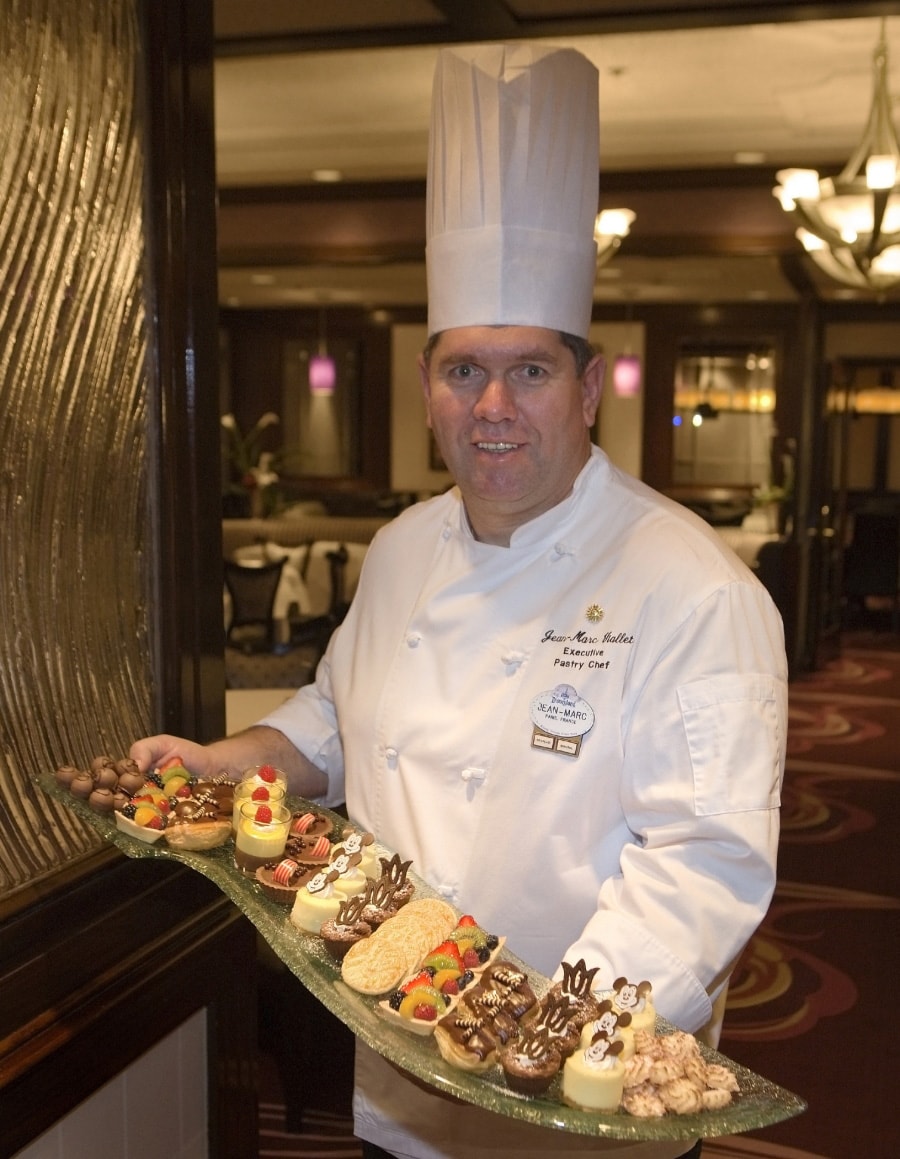 disneyland-resort-pastry-chef-wins-top-award-disney-parks-blog