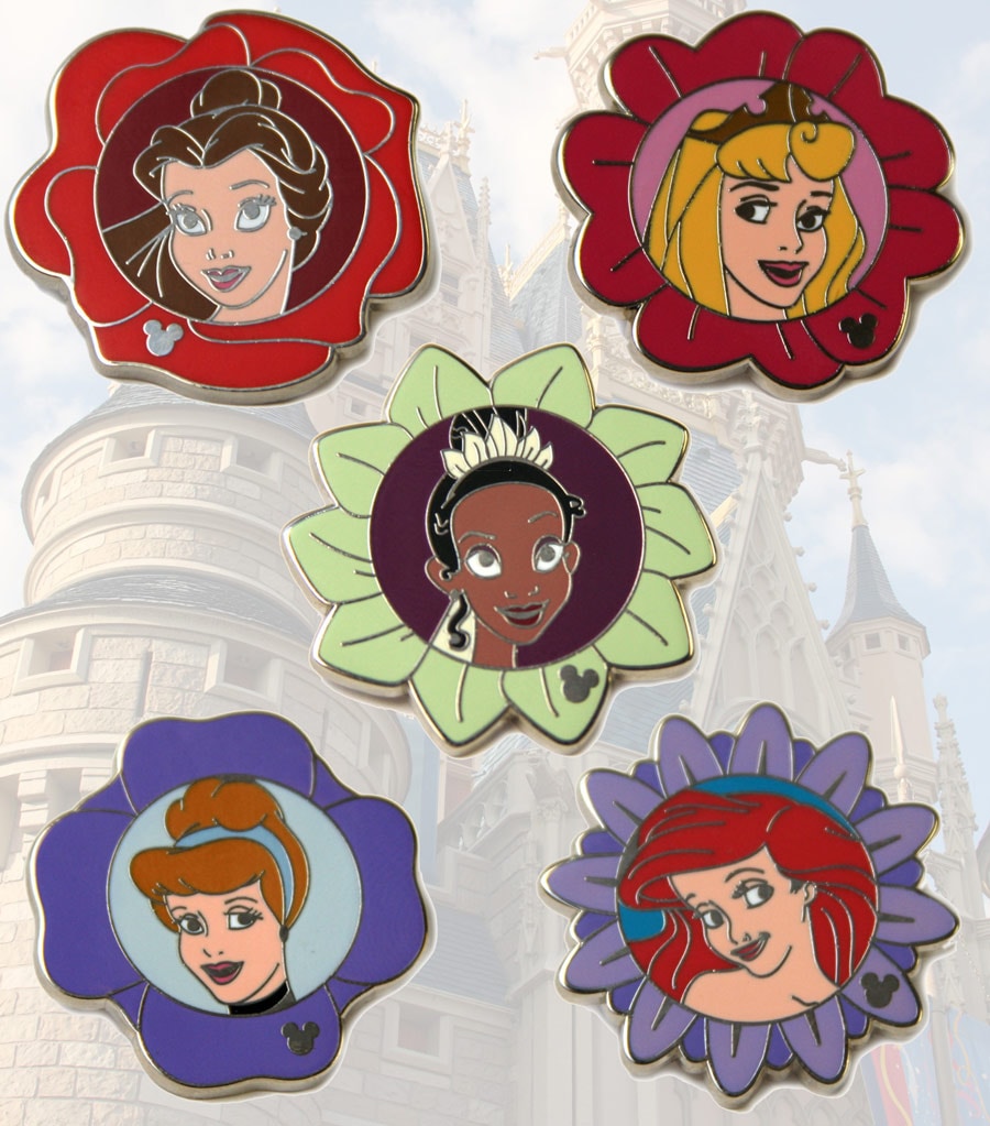 WDW 2019 Hidden Mickey Princesses Belle Chaser Disney Pin 135929