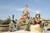 Disneyland Paris is Decorated for the Holidays