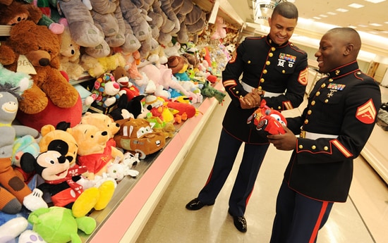 Disney VoluntEARS Deliver Toys to the U.S. Marine Corps Reserve’s Central Florida Toys for Tots Headquarters