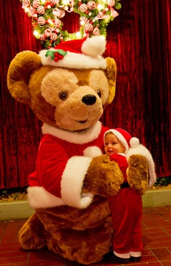 Duffy the Disney Bear Celebrates the Holidays with Guests at Disney Parks