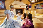 Hong Kong Disneyland’s Star Guest Program Returns Today