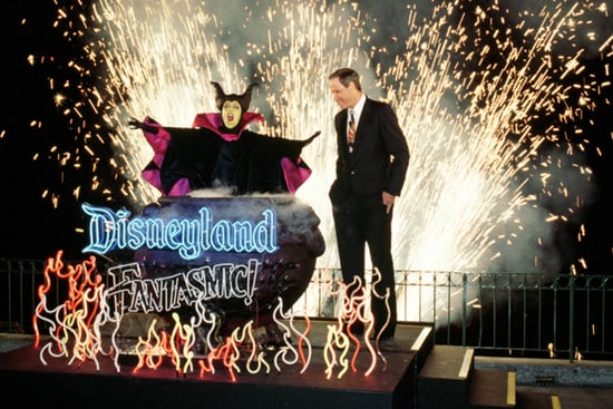 'Fantasmic' debuts at Disneyland Park in 1992