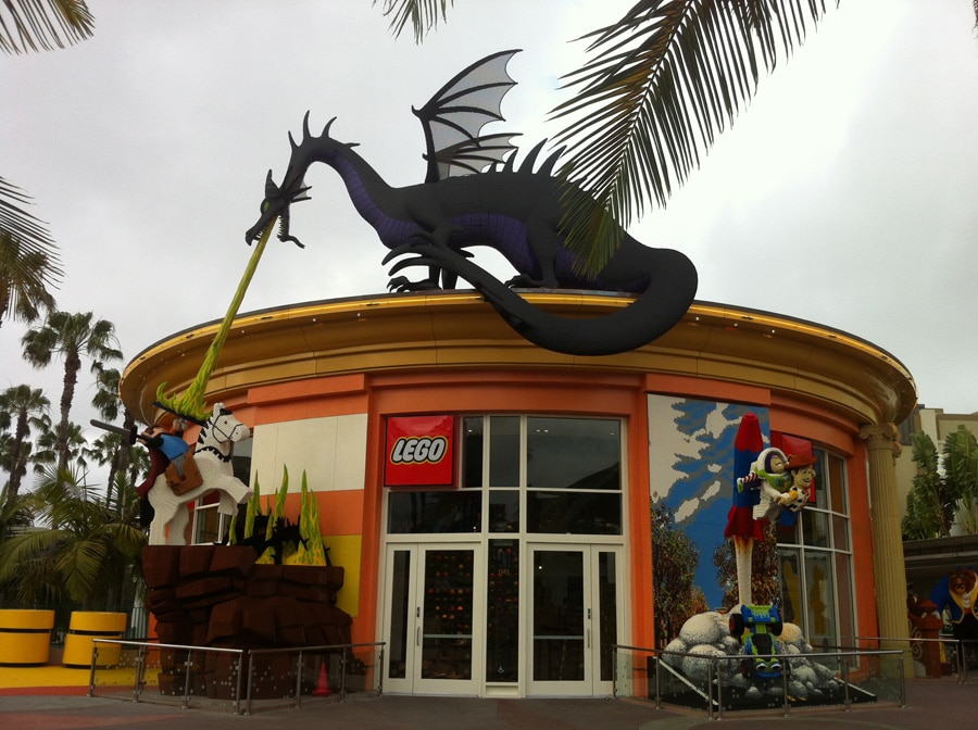 Build Event to Celebrate the Grand Reopening the LEGO Store at the Downtown Disney at the Disneyland Resort | Disney Parks Blog