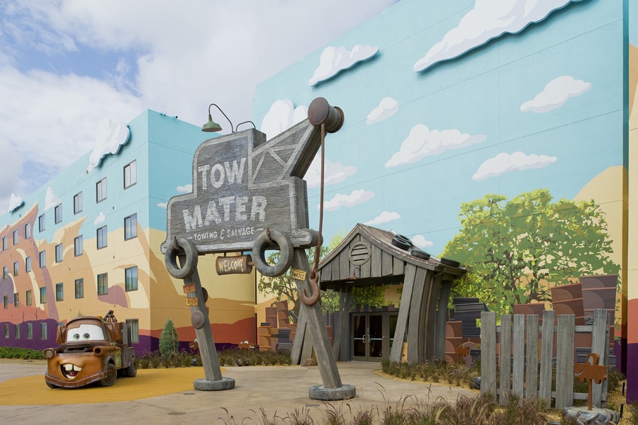 Lightning McQueen and Tow Mater hanging out in Hollywood Studios