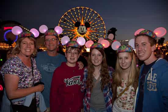 Disney Parks Blog Readers at the ‘Glow With the Show’ Meet-Up at Disney California Adventure Park
