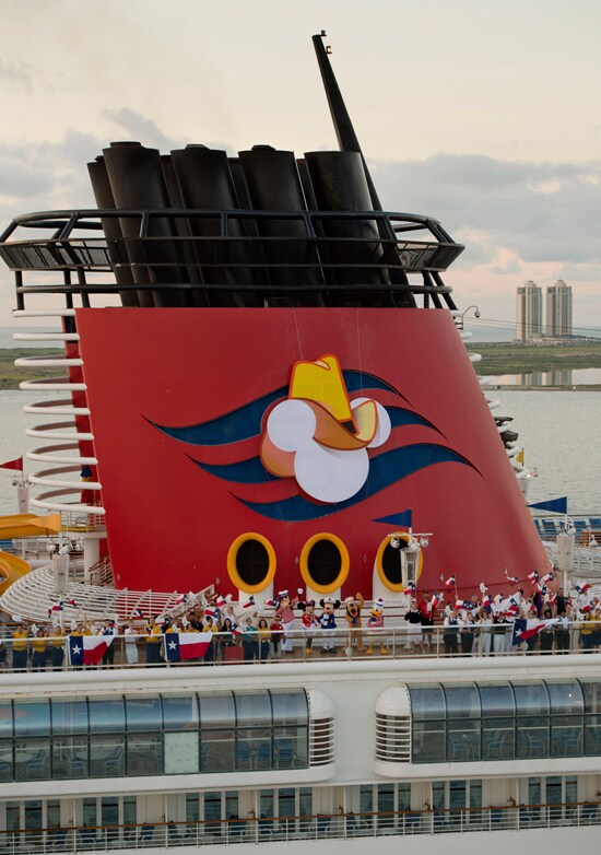 Disney Magic Arrives to Lone Star State with Texas-sized Cowboy Hat 