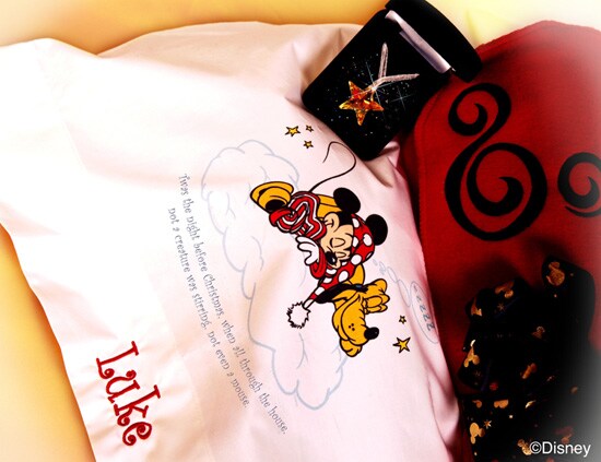 'Dreaming of a Disney Christmas' at Walt Disney World Resort with Disney Floral & Gifts