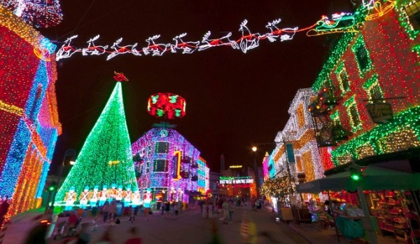 View a 360° Panorama of The Osborne Family Spectacle of Dancing Lights ...