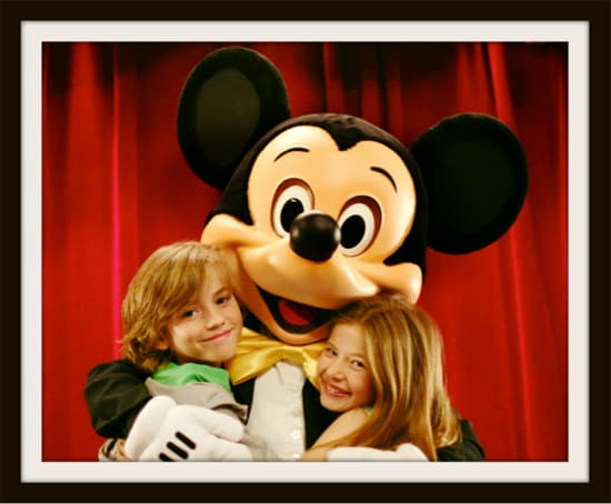Disney PhotoPass Service Now Available at Disneyland Paris