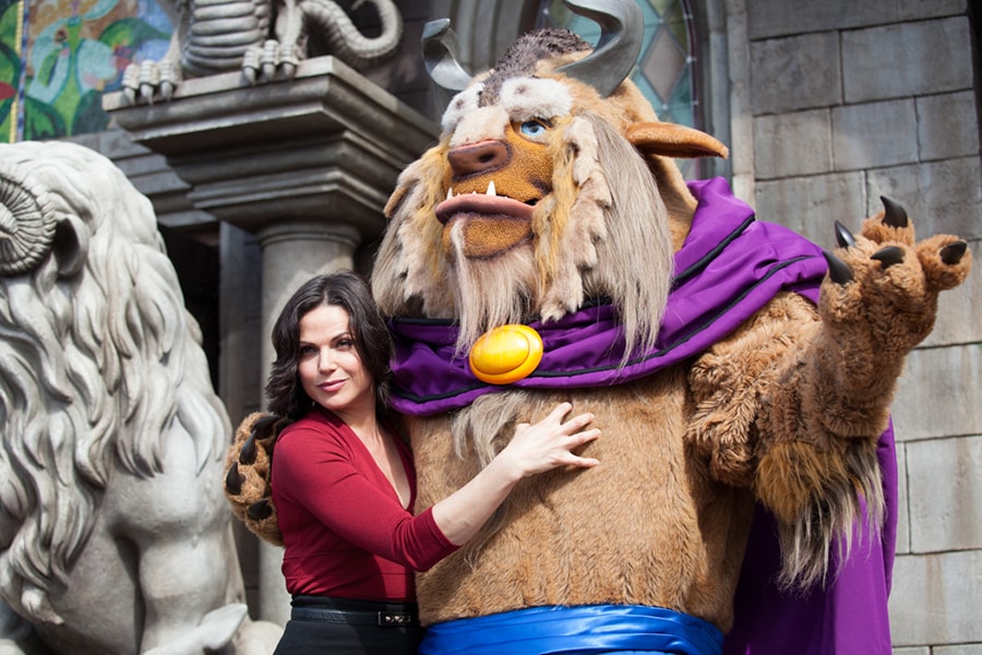 Once Upon A Time S Lana Parrilla Visits New Fantasyland At Magic Kingdom Park Disney Parks Blog