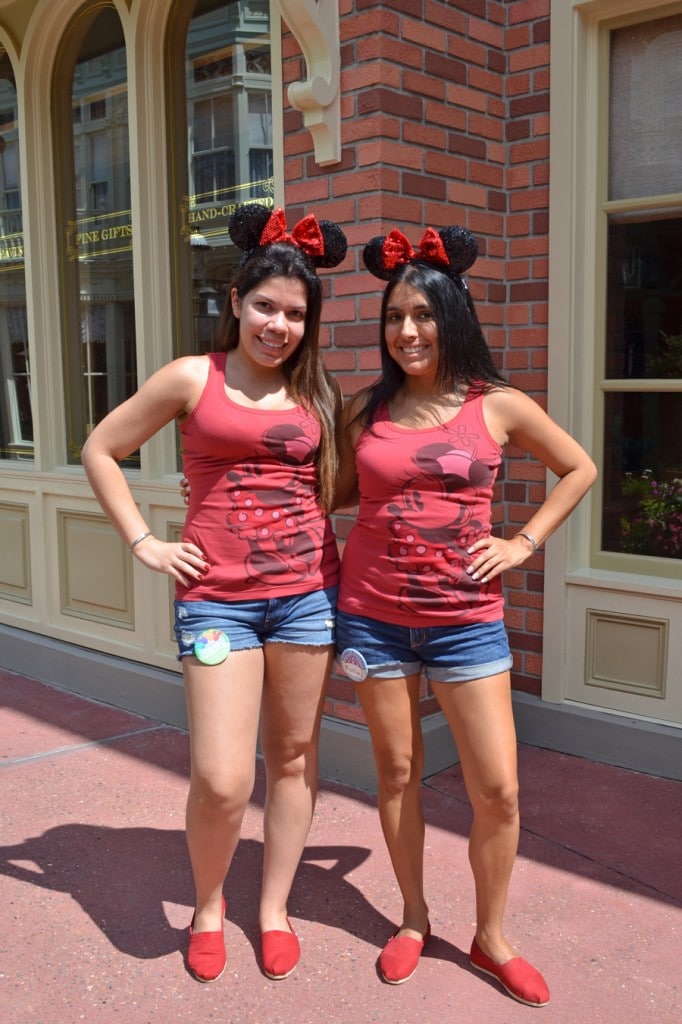 Disney Style Snapshots: Main Street Style | Disney Parks Blog