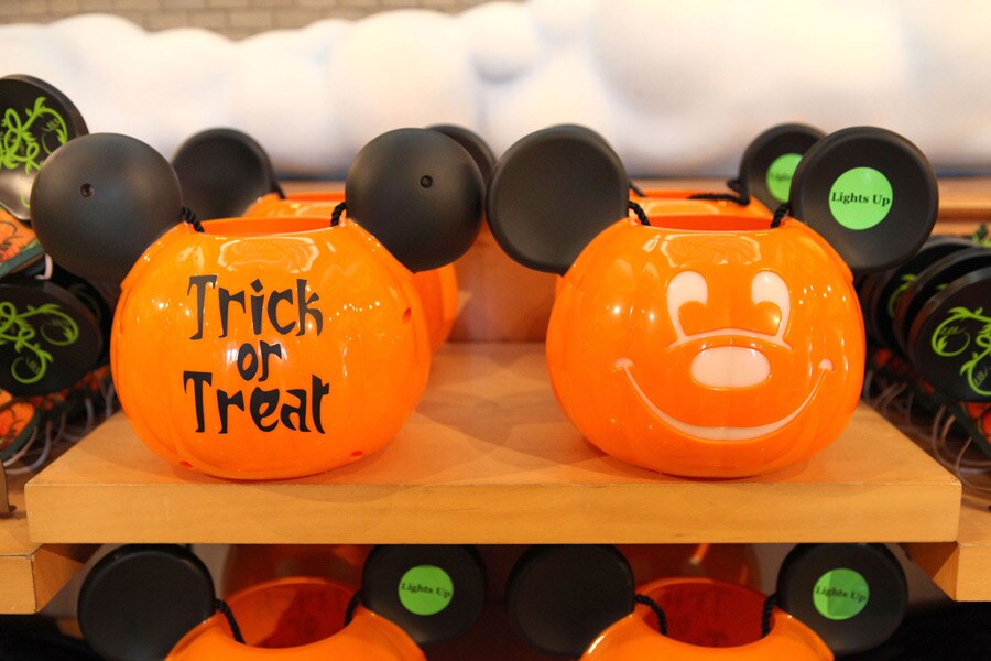 Halloween Trick-or-Treat Bucket