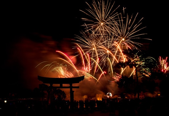 Disney Parks After Dark: Watching ‘IllumiNations’ From the Japan Pavilion at Epcot