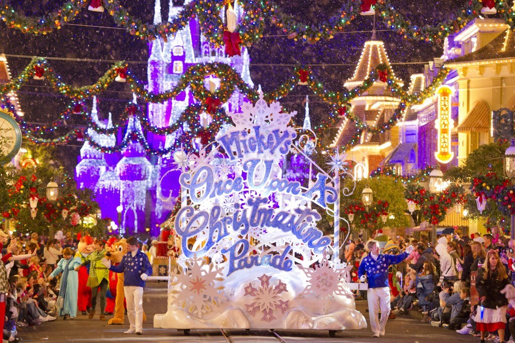 Plan Ahead for Holiday Vacations at Walt Disney World Resort | Disney ...