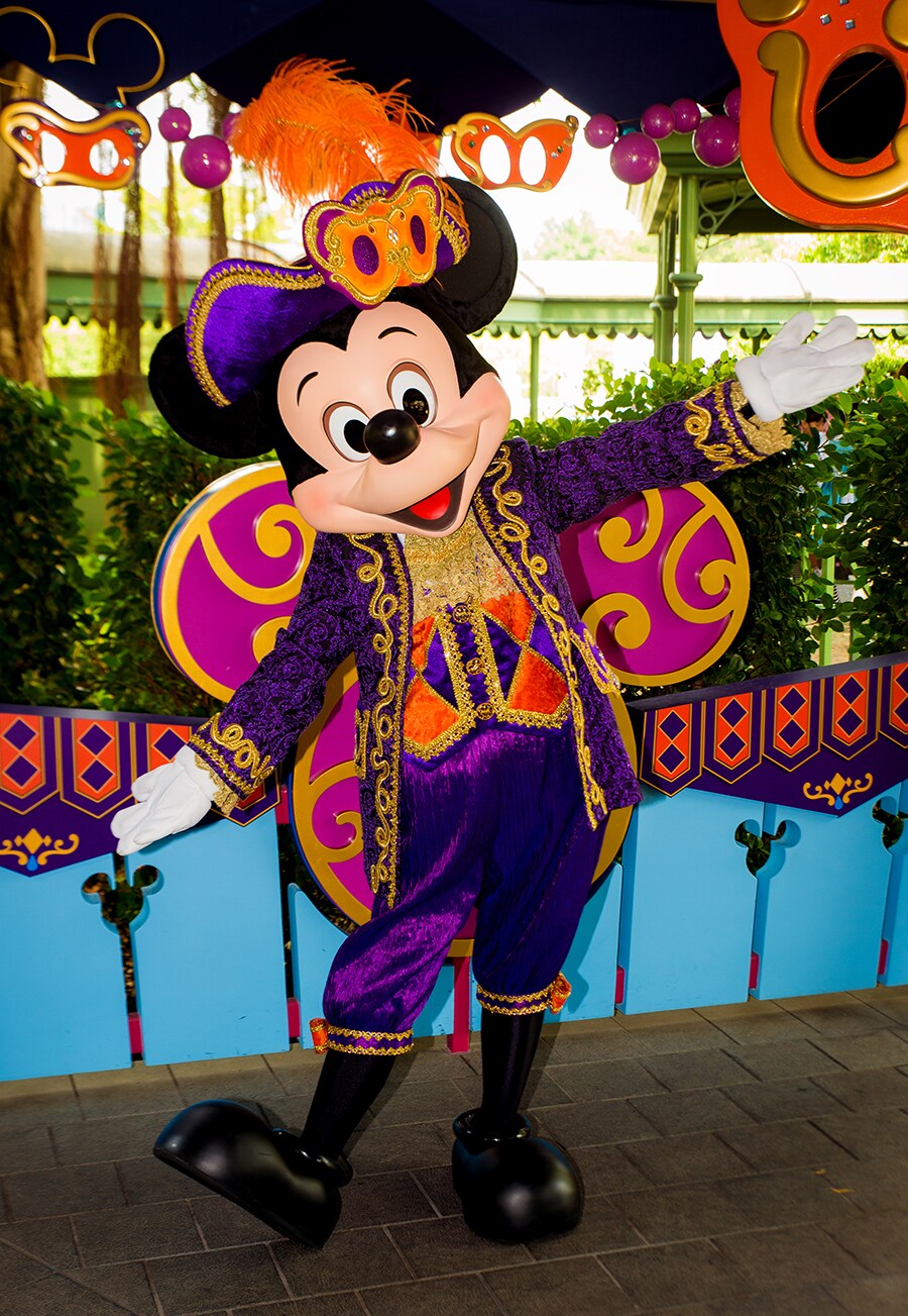 Fashion style Halloween Happy disneyland pictures for girls Fashion week Halloween Happy disneyland pictures for girls