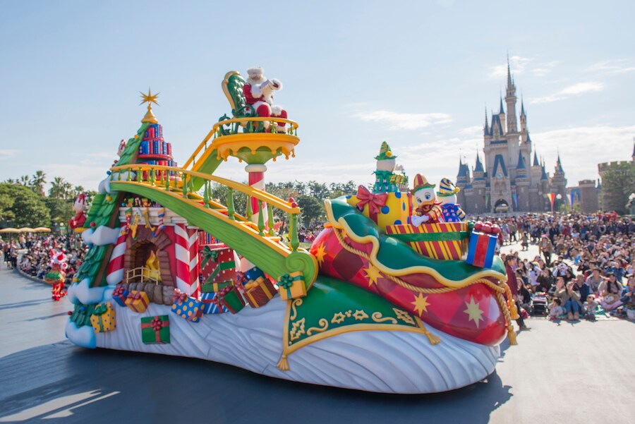 PHOTO GALLERY: Holidays at Tokyo Disney Resort | Disney Parks Blog