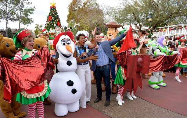 Robin Roberts and Tim Tebow Tape the 2014 Disney Parks Frozen Christmas Celebration TV Special