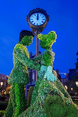 Cinderella and Prince Charming Topiaries at Epcot International Flower & Garden Festival