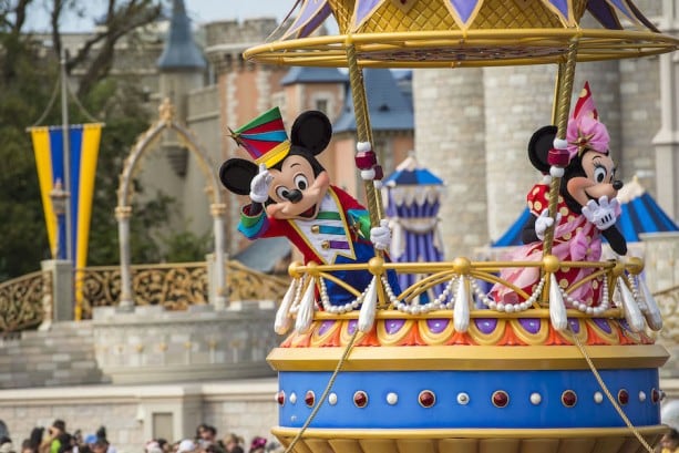 Disney Festival of Fantasy Parade: Mickey's Airship