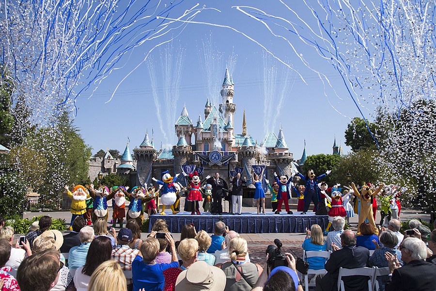 New Disney Precious Moments Disneyland 60th Anniversary “Years Of Happiness”