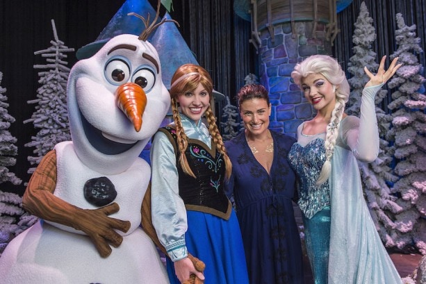 Idina Menzel visits Elsa, Anna and Olaf at Walt Disney World Resort