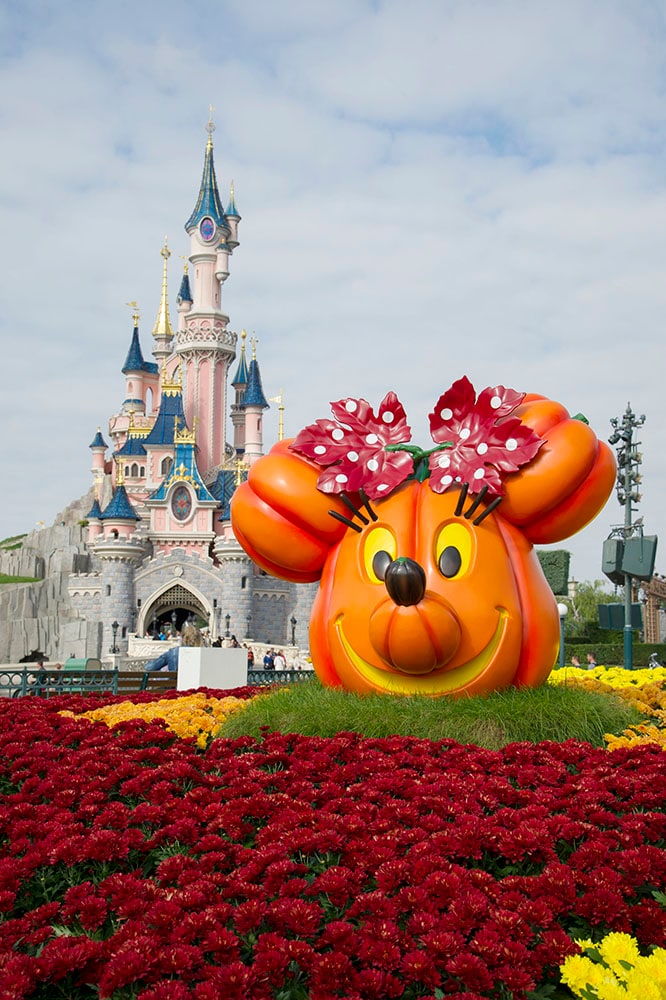 Disney's Halloween Brings Fall Fun Disneyland Park – Paris | Disney Parks
