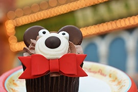 Holiday Bear Cupcake from Main Street Bakery