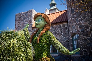 Anna Topiary at The Epcot International Flower & Garden Festival