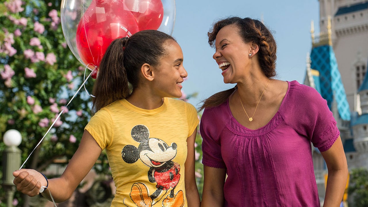 Moms Panel Monday: Teens and Tweens | Disney Parks Blog