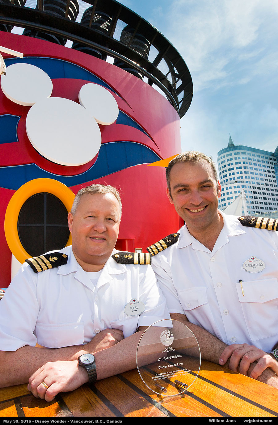 Chief Electrical Engineer Alessandro and Environmental Officer Karl receive the Port of Vancouver’s 2015 Blue Circle Award on behalf of Disney Cruise Line.