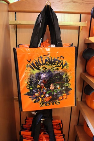 “Faboolous” Halloween Merchandise Now Available at Disney Parks