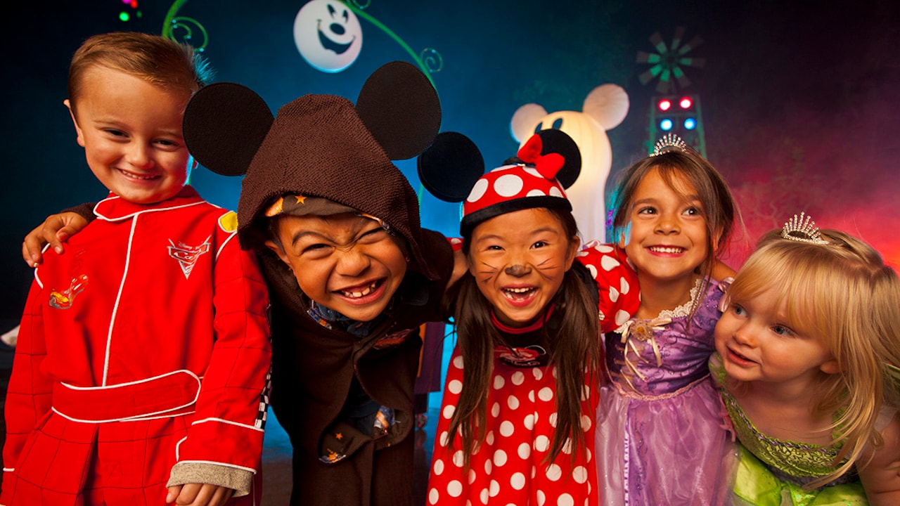Enhance Halloween Parties at Disney Parks with Disney Floral & GIfts