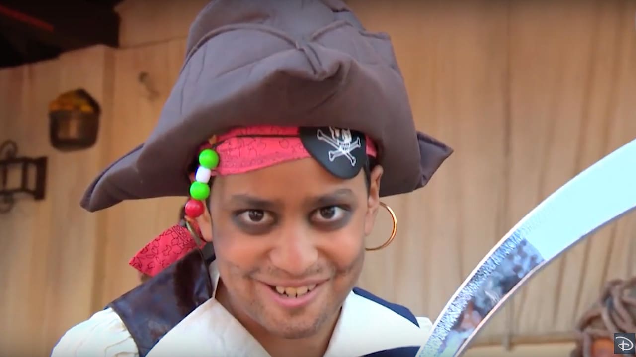 ‘Pirates of The Caribbean’-Inspired Makeup Tutorial For Boys