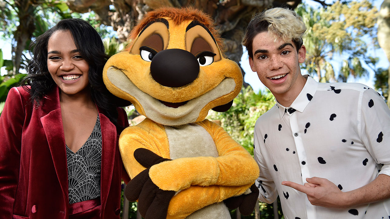 ‘Disney Parks Presents: A Descendants Magical Holiday Celebration’ Airs on Disney Channel Tonight at 8 p.m. EST