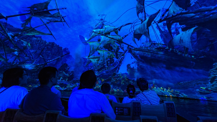 Pirates of the Caribbean: Battle for the Sunken Treasure at Shanghai Disneyland Receives Industry Award for Outstanding Visual Effects