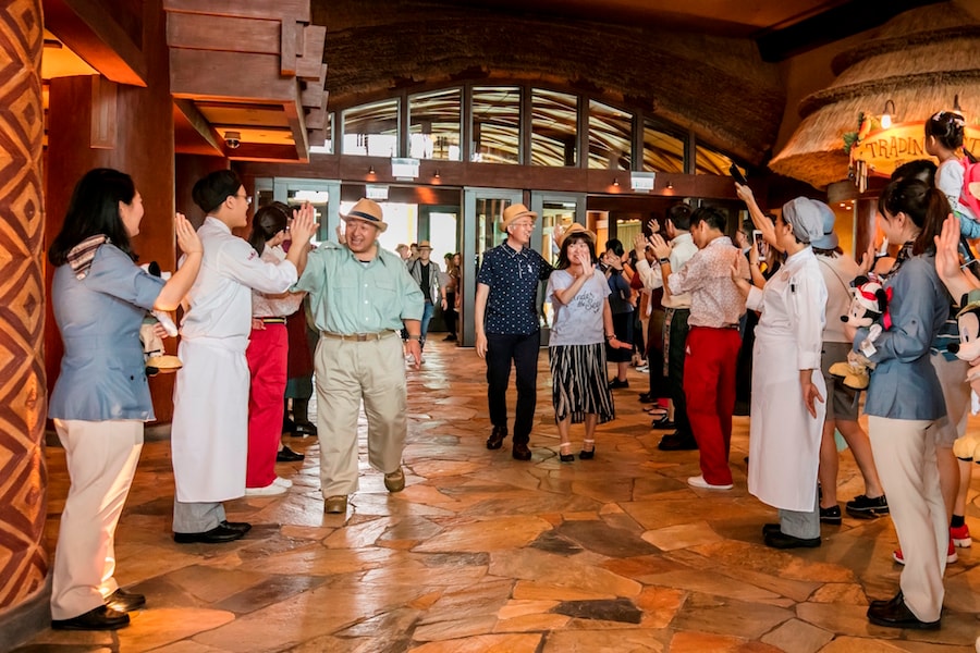 Hong Kong Disneyland Welcomes First Guests to Disney Explorers Lodge