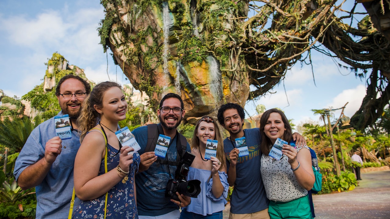 300 Disney Parks Blog Readers Sneak A Peek Inside Pandora - The World of Avatar