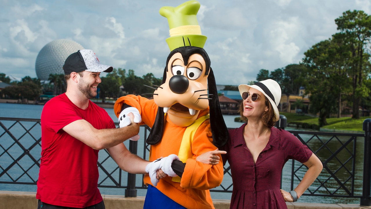 Actors Cobie Smulders and Taran Killam Visit Walt Disney World Resort!