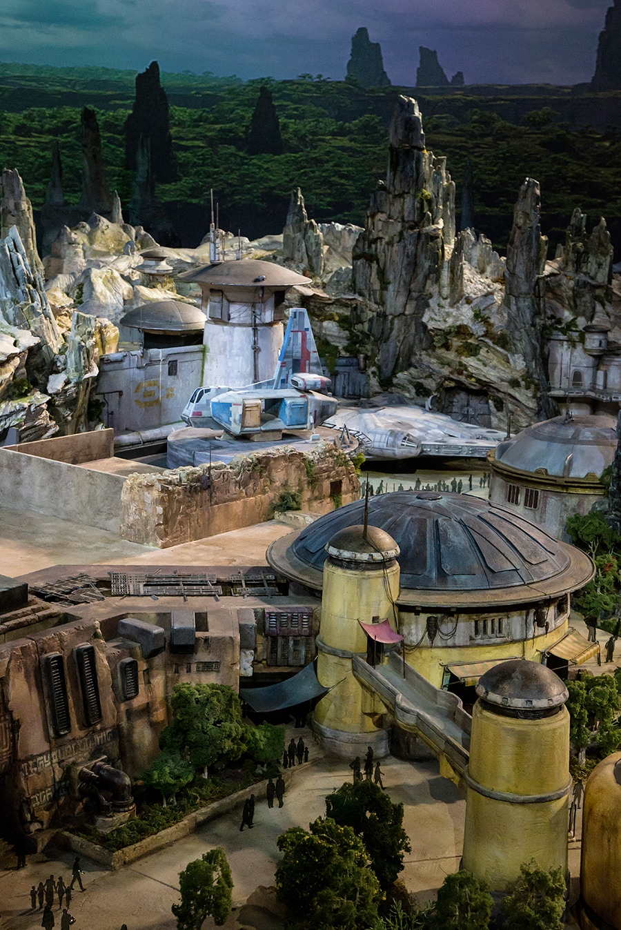 First Look: Sneak a Peek at Disney Park's Star Wars Land-Inspired Model