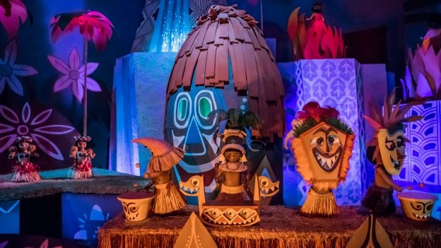 The Cultures Of It S A Small World At Disneyland Park Pacific Islands Disney Parks Blog