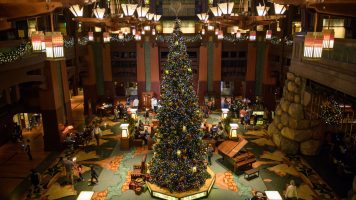 Six Ways To Celebrate The Holidays At The Hotels Of The Disneyland ...