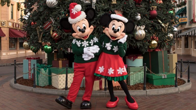 The Holidays Begin Here at the Disneyland Resort | Disney Parks Blog