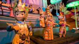 ‘it's a small world’