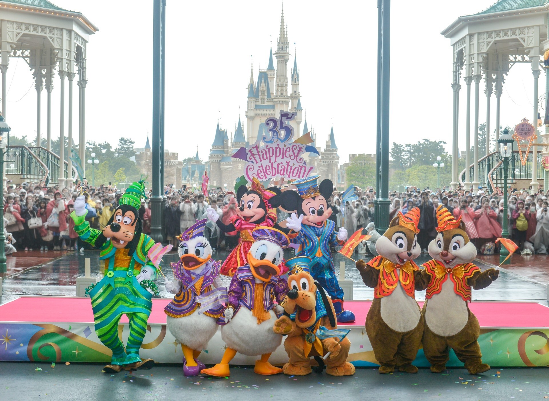 Tokyo Disney Resort S 35th Anniversary Celebration Is Finally Here Disney Parks Blog